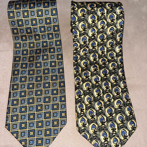 2 Bundled Gap Authentic Premium and Artisphere Charles Vision Mens Ties. - Picture 4 of 6
